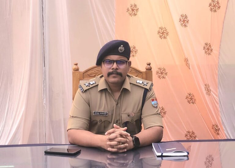 माननीय मुख्यमंत्री उत्तराखंड  पुष्कर सिंह धामी जी के निर्देशन में जनपद ऊधमसिंहनगर पुलिस धर्मांतरण जैसे संवेदनशील मामलों पर पूरी गंभीरता एवं सख्ती के साथ कार्यवाही कर रही है।