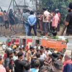 रूद्रपुर – रूद्रपुर विधानसभा के अंर्तगत छतरपुर गांव में पार्टस एवं स्कैप के गोदाम में आग लगनें से भारी नुक्सान हो गया। मौके पर पहुंचे दमकल विभाग, सिडकुल दमकल सहित उद्योगो के दमकल वाहनों द्वारा आग नियन्त्रण के प्रसास जारी है। स्थानीय पटवारी, समाजसेवी सुशील गाबा नें भी मौके पर पहुंचकर घटनाकम की जानकारी ली।