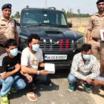 एसएसपी अजय गणपति के निर्देशन में नशा तस्करों पर कार्यवाही लगातार जारी।  ऑपरेशन प्रहार के तहत खटीमा पुलिस ने 04 नशा तस्करों को 580 ग्राम अवैध चरस के साथ किया गिरफ्तार।  चरस तस्करी में प्रयुक्त स्कॉर्पियो वाहन बरामद।