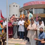 रुद्रपुर । भारत के प्रथम प्रधानमंत्री पंडित जवाहर लाल नेहरू की पुण्य तिथि पर बुधवार को कांग्रेसजनों ने सिटी क्लब पहुंचकर उनकी प्रतिमा पर माल्यार्पण कर भावभीनी श्रद्धांजलि अर्पित की