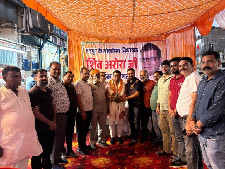 विधायक शिव अरोरा ने मुख्य बाजार मे राज्य योजना से स्वीकृत वीर हकीकत राय मार्ग किया लोकार्पण