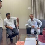 रुद्रपुर को मिलेगी पहली 200 वाहन क्षमता वाली ग्रीन पार्किंग की सौगात, विधायक शिव अरोरा ने की विकास प्राधिकरण के साथ बैठक अगले एक सप्ताह मे लगेगा पार्किंग का टेंडर 2023 मे विधायक के प्रस्ताव पर मुख्यमंत्री घोषणा मे शामिल हुआ था पार्किंग का प्रस्ताव, रुद्रपुर की वर्षो पूरानी मांग अब जल्द होंगी पूरी