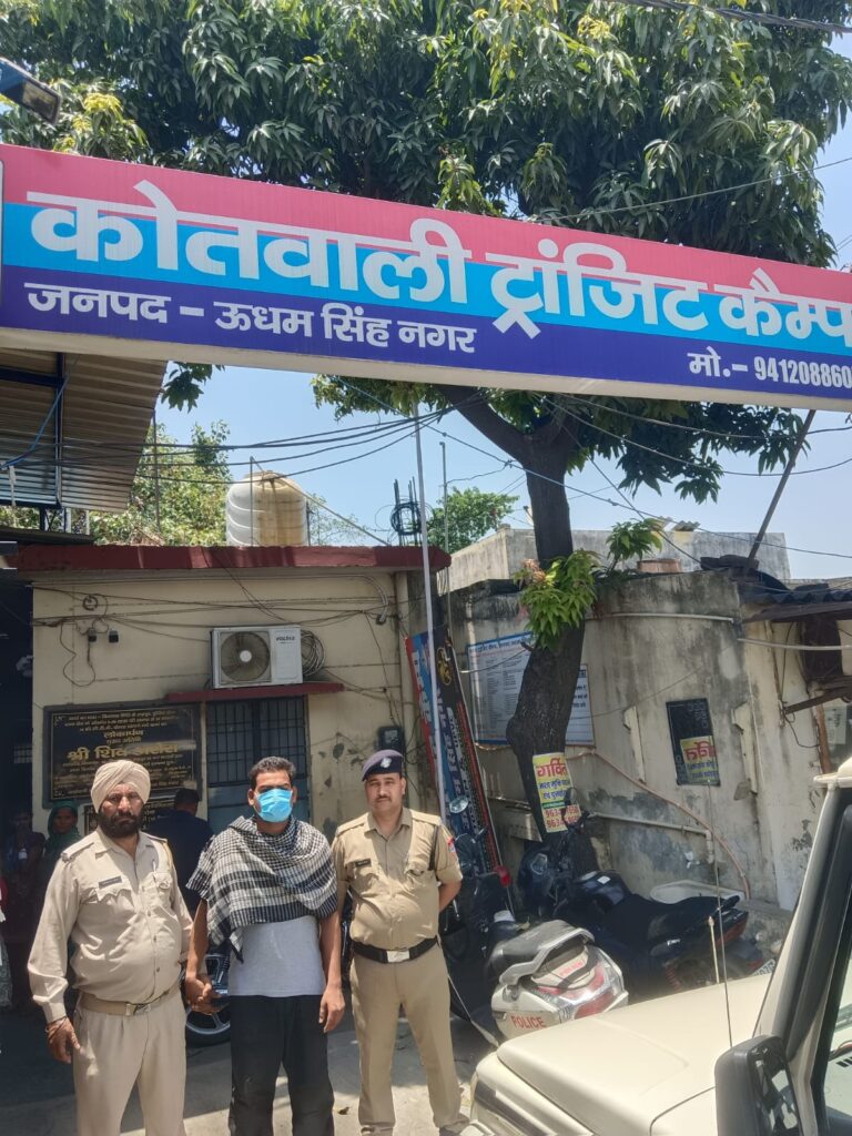 होली चौक पर हंगामा और गाली-गलौज करने वाला युवक गिरफ्तार, पुलिस ने तुरंत की कार्रवाई    सब हेडिंग:  सार्वजनिक स्थान पर शांति भंग करने का आरोप, कोर्ट में किया जाएगा पेश