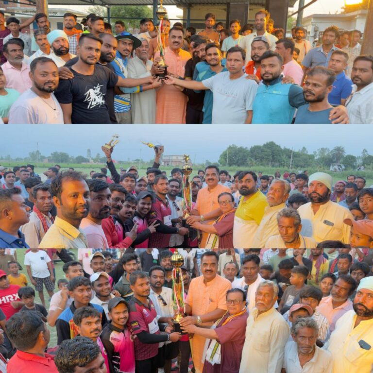 रूद्रपुर । ग्राम मकरदंपुर में स्व. हरेन्द्रनाथ सरकार की स्मृति में आयोजित क्रिकेट टूर्नामेंट का फाइनल मुकाबला पिपलिया नंबर एक और जाफरपुर के बीच खेला गया। रोमांचक मुकाबले में पिपलिया नंबर एक की टीम ने शानदार प्रदर्शन करते हुए जाफरपुर को 84 रन से हराकर ट्रॉफी पर कब्जा जमा लिया।