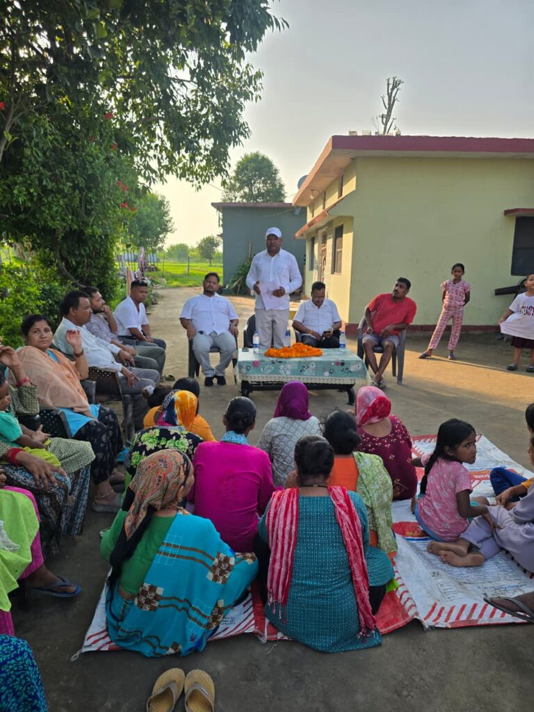 बिंदुखत्ता, 05 जुलाई। तिवारी नगर, बिंदुखत्ता स्थित कांग्रेस कार्यकर्ता पवन आर्या के निवास पर जिला कांग्रेस कमेटी अनुसूचित जाति विभाग, नैनीताल की संगठनात्मक बैठक आयोजित हुई।