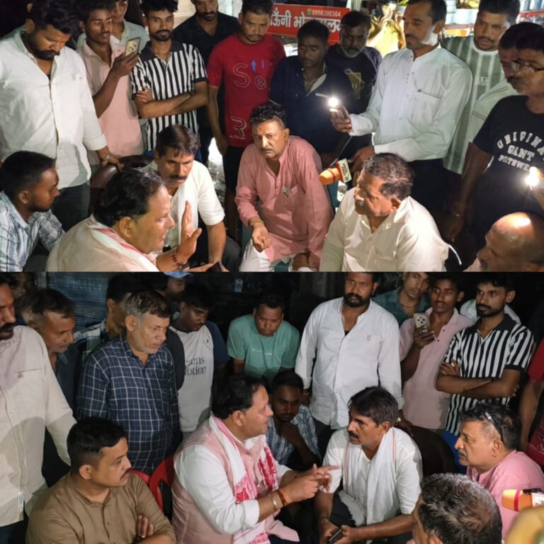 महापौर की पहल से विश्वकर्मा मार्केट के व्यापारियों को मिली राहत   डीएम से वार्ता के बाद दुकानों को हटाने के लिए मिला एक सप्ताह का समय  नगर निगम करेगा पुनर्वास और नई दुकानों का आवंटन