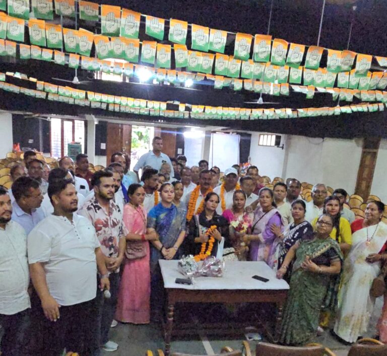 संगठन की मजबूती के लिए प्रत्येक कार्यकर्ता अपने क्षेत्र में सक्रिय होकर कांग्रेस की नीतियों को जन-जन तक पहुंचाए : इन्दर पाल आर्य