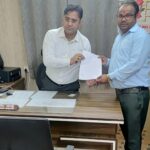 तहसील परिषद परिसर में पार्किंग व्यवस्था सुधारने व सीसी फर्श निर्माण की मांग, तहसीलदार को सौंपा ज्ञापन