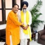 महापौर विकास शर्मा ने हजूर साहब डा. जसदीप सिंह गिल से लिया आशीर्वाद राधास्वामी सत्संग घर में आत्मीय भेंट, अंगवस्त्र भेंट कर किया स्वागत