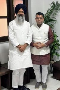 रुद्रपुर आगमन पर राधा स्वामी डेरा ब्यास प्रमुख हजूर जसदीप सिंह जी गिल से मिले विधायक शिव अरोरा, आध्यात्मिक मार्गदर्शन एवं आशीर्वाद प्राप्त किया