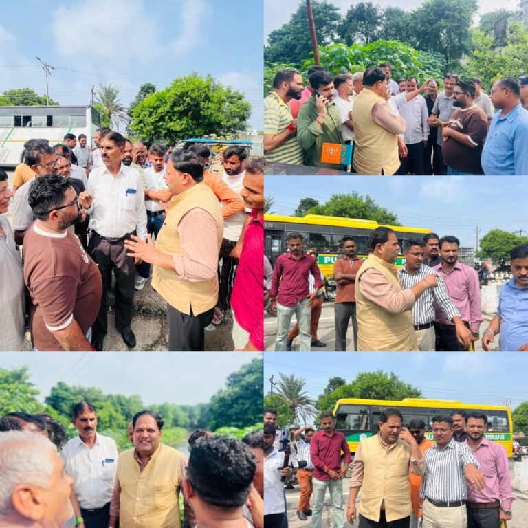 विश्वकर्मा मार्केट के पुनर्वास की कवायद तेज  इसी सप्ताह व्यापारियों को आवंटित होगी दुकान के लिए भूमि  महापौर ने व्यापारियों और निगम अधिकारियों के साथ किया प्रस्तावित स्थल का निरीक्षण