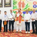 रुद्रपुर। प्रधानमंत्री नरेंद्र मोदी के जन्मदिवस के उपलक्ष्य में चलाए जा रहे सेवा संकल्प अभियान के तहत गुरुवार को अंतर्राष्ट्रीय वृद्धजन दिवस के अवसर पर नगर निगम सभागार में वरिष्ठ नागरिक सम्मान समारोह का आयोजन किया गया।