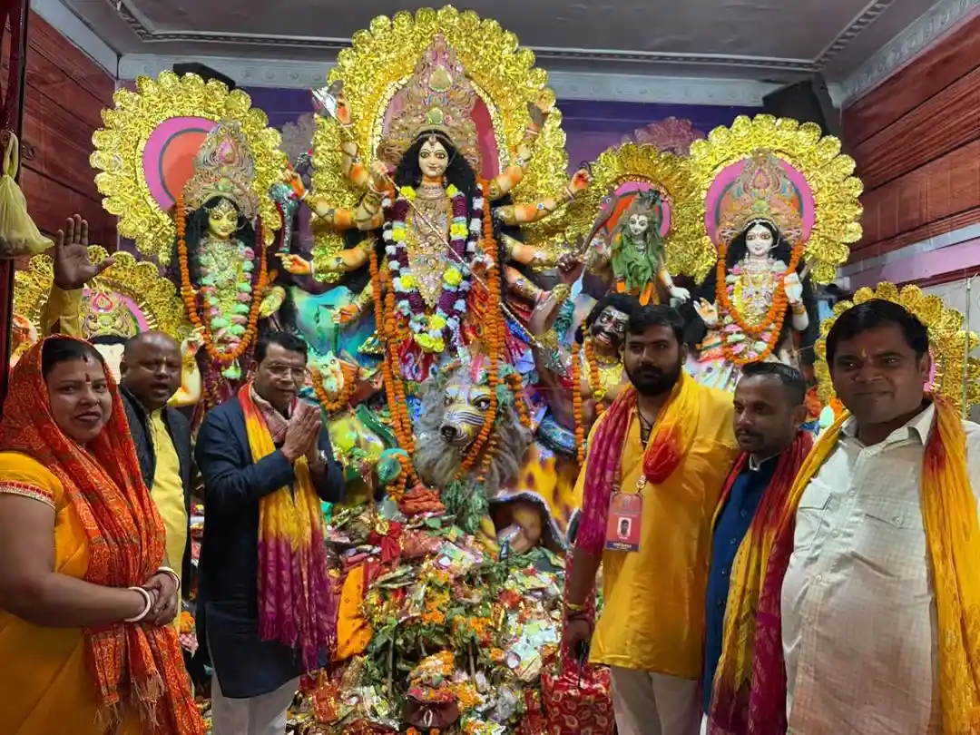 संजयनगर खेड़ा की दुर्गा पूजा में मुख्य अतिथि के रूप में शामिल हुए विधायक शिव अरोरा, मां दुर्गा के चरणों में शीश नवाकर लिया आशीर्वाद