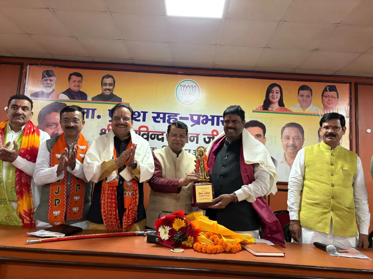 भगत सिंह चौक पर कांग्रेस प्रभारी शैलजा द्वारा माल्यार्पण से इनकार को बताया शर्मनाक, विधायक शिव अरोरा बोले शहीदों का अपमान के लिये उत्तराखंड की जनता कांग्रेस को माफ नहीं करेगी