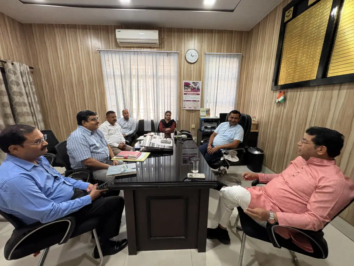 काशीपुर बाईपास चौड़ीकरण और त्रिशूल चौक से मेडिकल कॉलेज तक 8 लेन सड़क चौड़ीकरण को लेकर विधायक शिव अरोरा की समीक्षा, अधिकारियों को दिए समयबद्ध तय सीमा मे कार्य पूरा करने के निर्देश