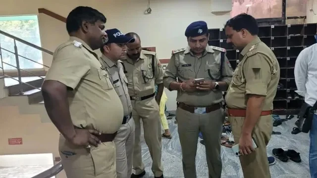 इंदौर में कन्या भोज के लिए बुलाई गईं सात बच्चियों से मारपीट का आरोप