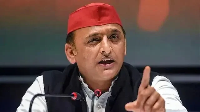 शिक्षक MLC चुनाव पर घमासान, आकाश अग्रवाल के समर्थन में उतरे अखिलेश