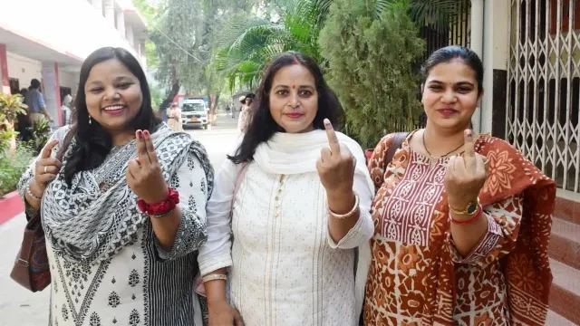 नवादा में सबसे ज्यादा, पटना में सबसे कम मतदान